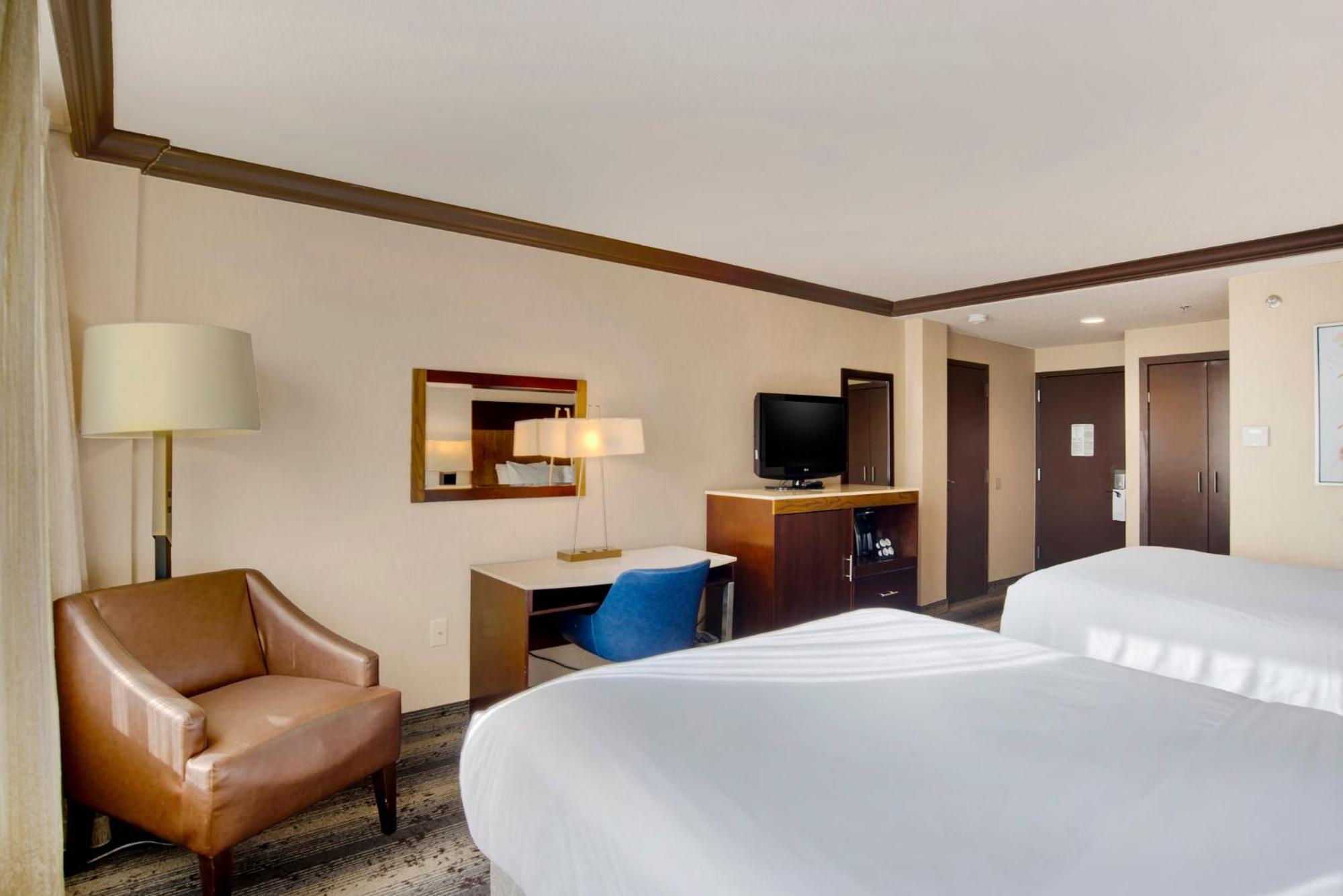Crowne Plaza Hotel Harrisburg-Hershey By Ihg Exterior photo
