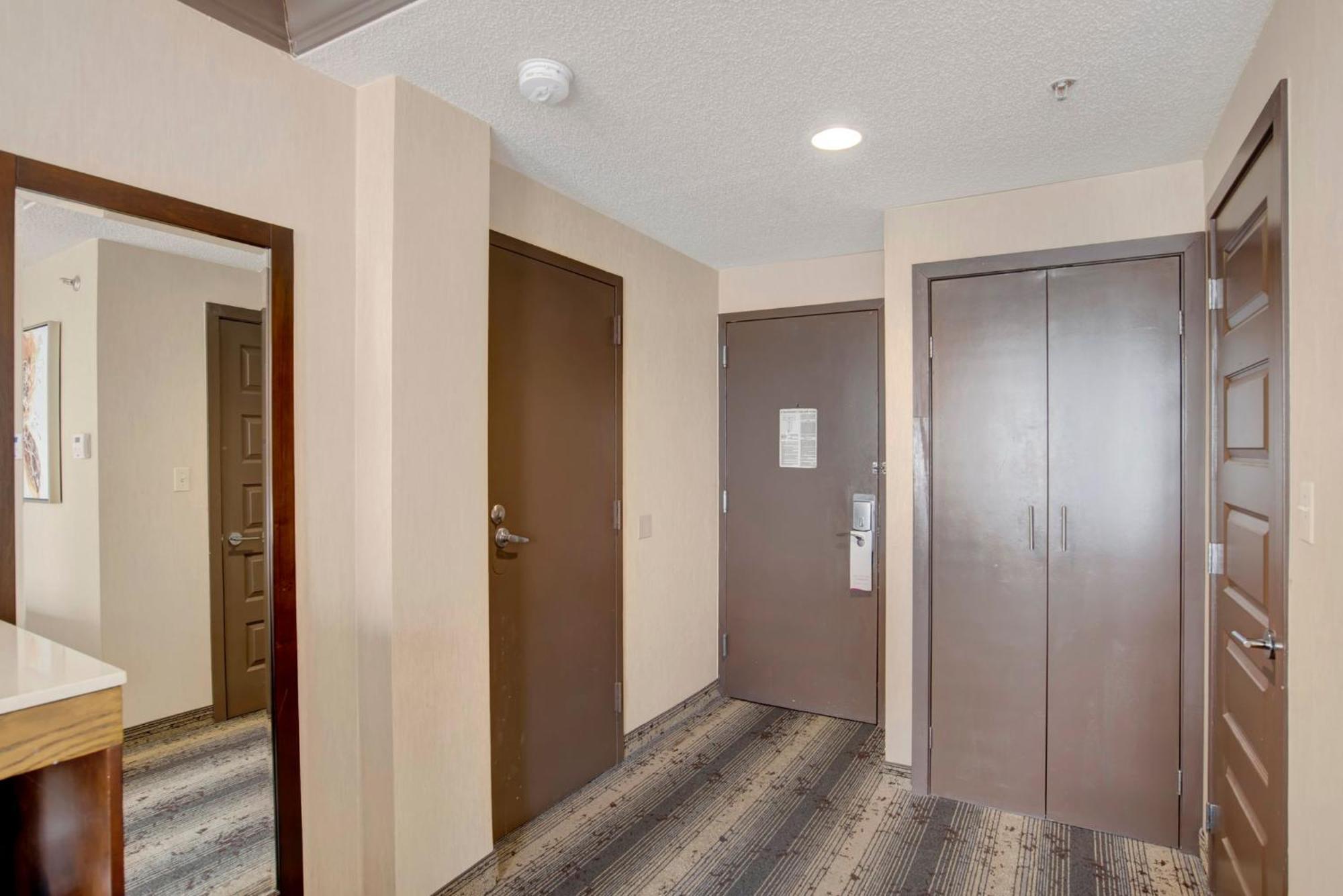 Crowne Plaza Hotel Harrisburg-Hershey By Ihg Exterior photo