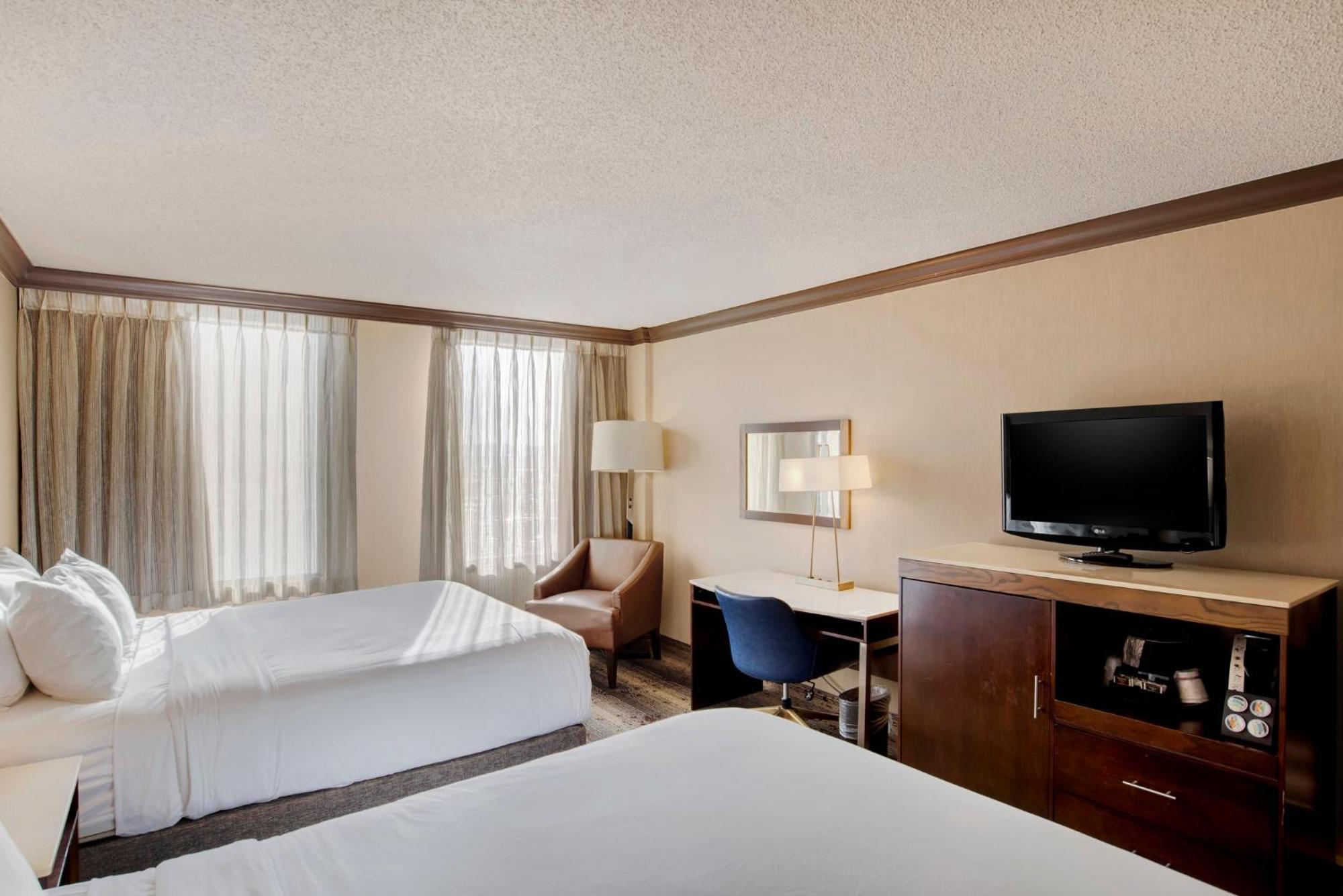 Crowne Plaza Hotel Harrisburg-Hershey By Ihg Exterior photo